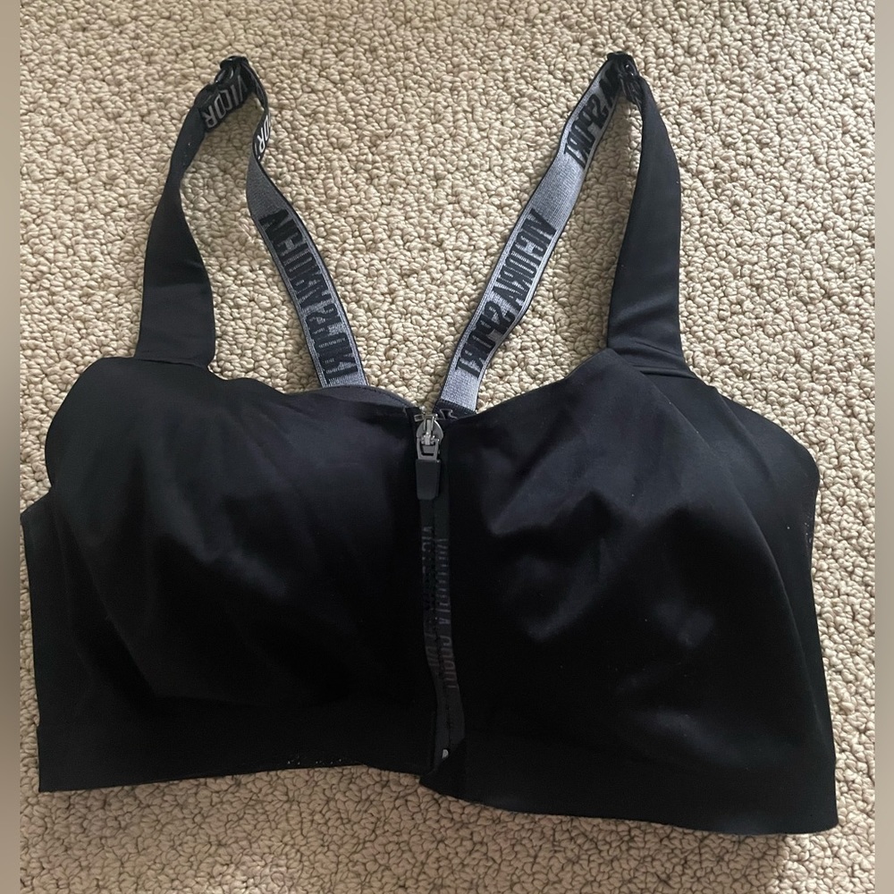 Victoria Secret Knockout Front-Close Sports Bra